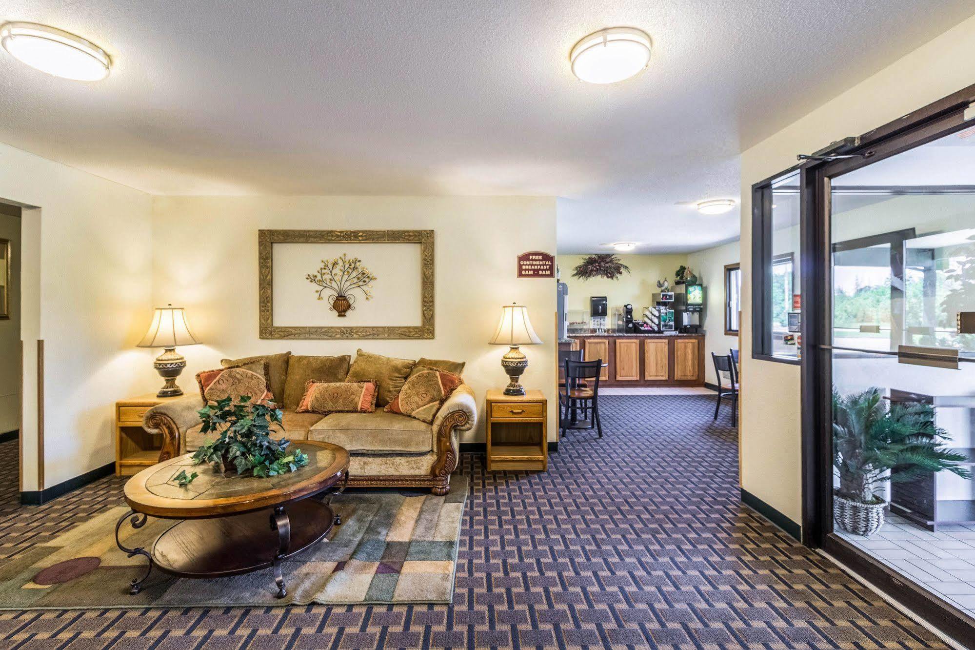 Rodeway Inn Brainerd Exterior foto
